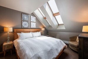 Loft, Building, Attic, Indoors, Bed