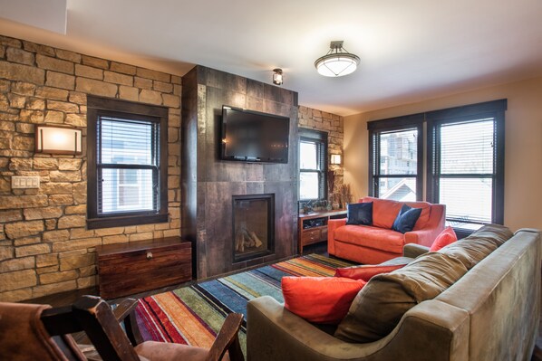 Living Room, Room, Indoors, Couch, Furniture