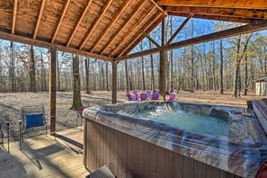 Community Hot Tub | Hiking Trails On-Site