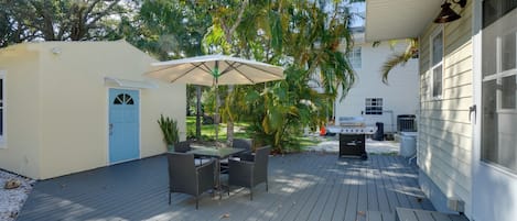 Palm Harbor Vacation Rental | Studio | 1BA | 250 Sq Ft | Step-Free Access