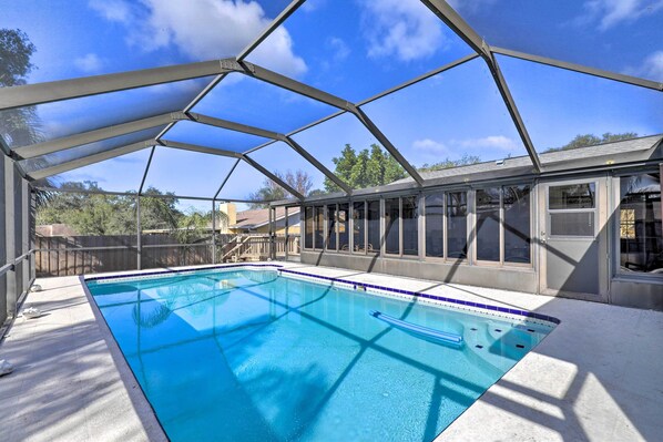 Palm Harbor Vacation Rental | 4BR | 3BA | 2,100 Sq Ft | Step-Free Access