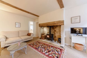 Star Cottage Sitting Room - StayCotswold