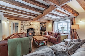 Barnsley Cottage Living Room - StayCotswold