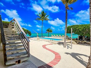 Ocean Front Home with Pool and Sandy Beach (17 of 21)