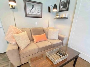 Modern updated Boyne Mountain studio condo in the Villa perfect for a small family or group