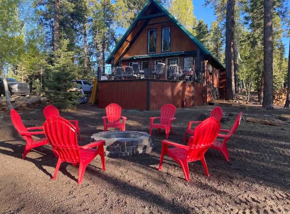 Beautiful A-Frame cabin with everything you will need for a perfect getaway!!!