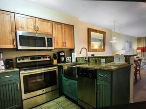 KITCHEN / LIVING AREA