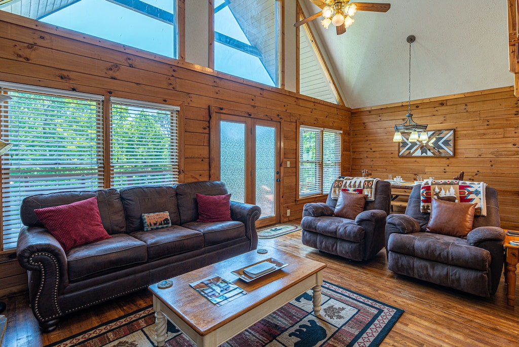 Country Pines Resort, Pigeon Vacation Rentals cabin rentals