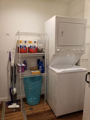Washer/Dryer with Detergent and Dryer Sheets for your stay 