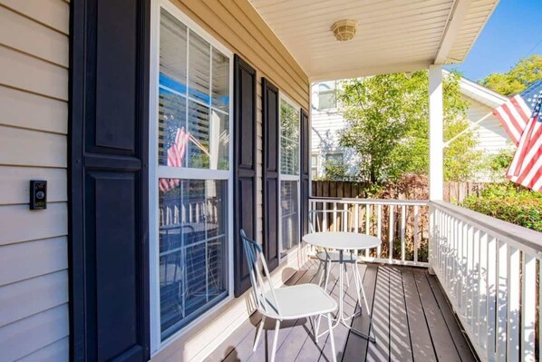 Covered front porch area