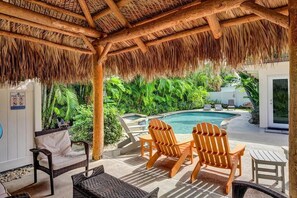 Private Tiki hut / Pool area