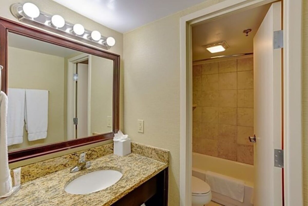Beach Quarters Resort Oceanfront condo with 2 oceanfront balconies!