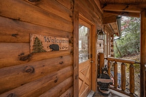 Welcoming entry with smart lock access