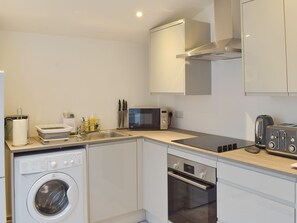 Kitchen | Hunter Links Cottage, Prestwick