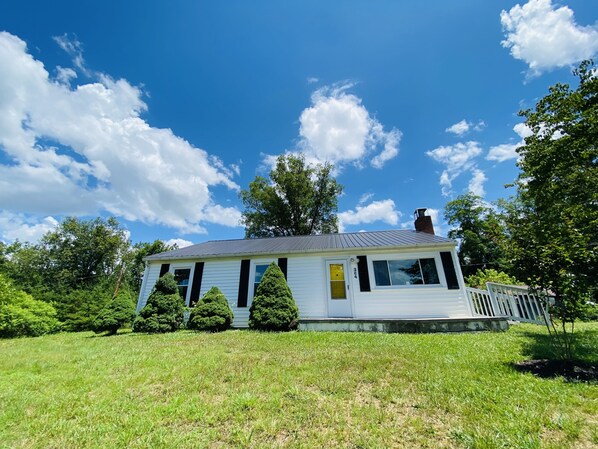 Remodeled home, farmhouse style ready for you to enjoy!