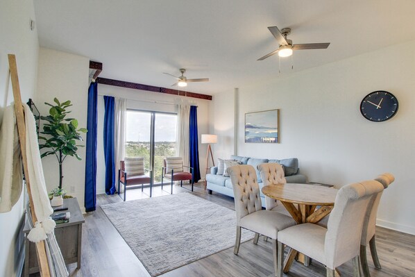 Spacious living + dining area!