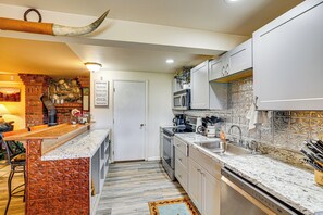 Kitchen | Dining Nook | Cooking Basics