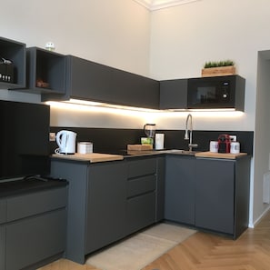 High end Kitchen with dishwasher and microwave