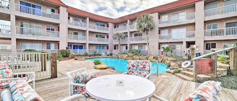 Corpus Christi Vacation Rental | 1BR | 1BA | Step-Free Access | 674 Sq Ft