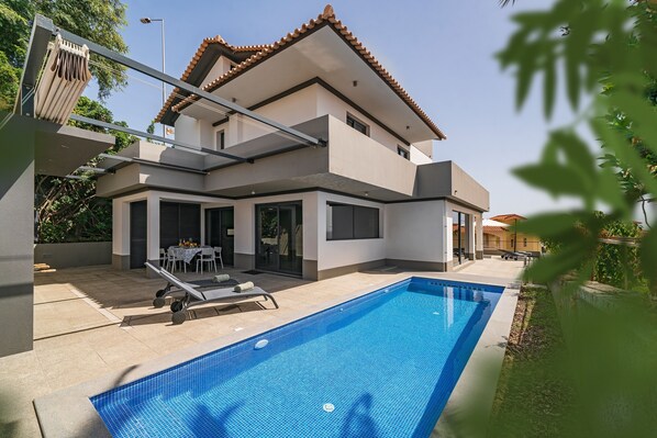 Ourmadeira Villas In Madeira Old Town Villa Exterior And Pool