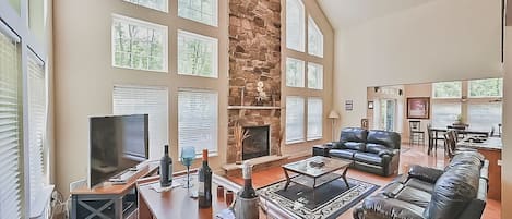 Spacious living room with fireplace