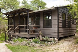 Private and secluded cabin