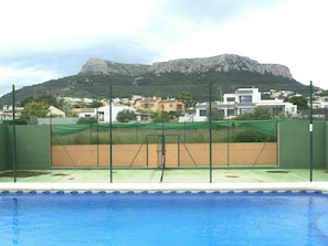 L'Eau, Ciel, Nuage, Propriété, Plante, Piscine, Montagne, Bâtiment, La Nature, Bleu Azur