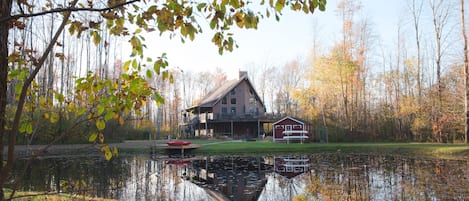 The Kingsville Lodge in all its fall glory!
