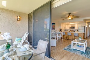 Sliding screen doors to keep the bugs out