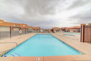 Enjoy full access to nice community pool and hot tub