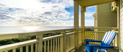 Covered Porch / View