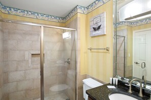 22-Crystal-Sands-304B-Master-Bath