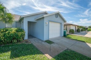 Driveway fits 1-2 cars, street parking is available