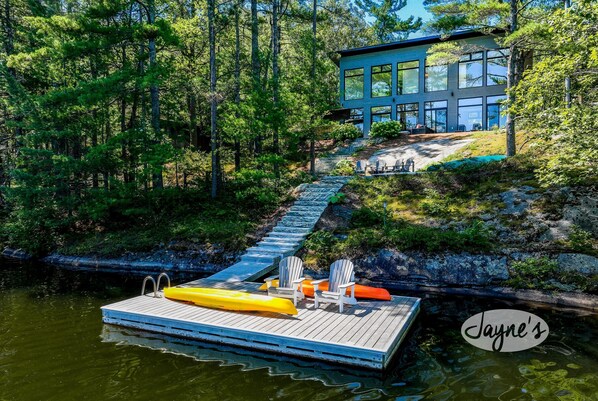 Loon Landing, Patios &amp; Waterfront