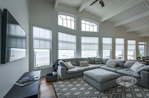 Great Room &amp; TV