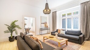 Spacious main living space 
