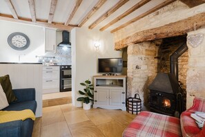 Cobblers Cottage Living Room - StayCotswold