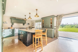 Hill View House Kitchen - StayCotswold