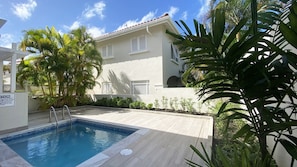 Private plunge pool