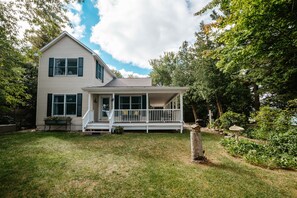 Exterior view of Eagle's Point Retreat
