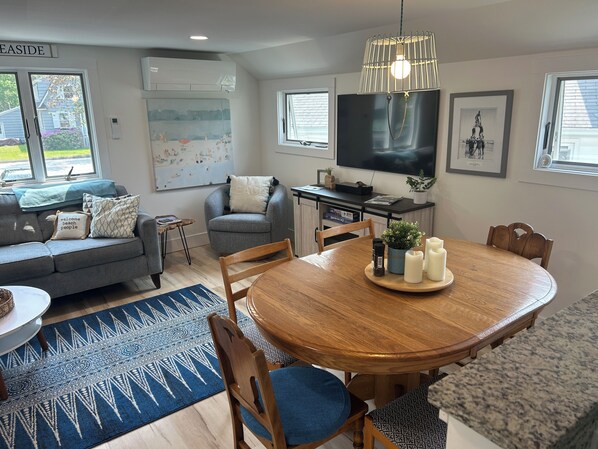 Dining/Living Room