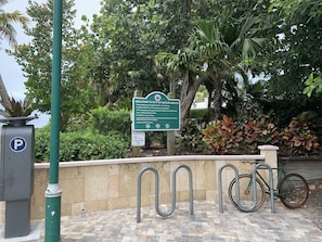 8th Avenue Public Beach Entrance