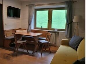 Ferienwohnung Watzmann, 2-4 Personen, 55 qm, Balkon, 2 Schlafzimmer