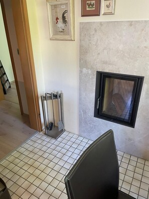 Ferienwohnung für 2 Personen mit Terrasse, 60 qm, 1 Schlafzimmer, Küche, TV-Kachelofen