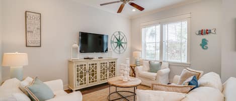 Prominence on 30A Pet Friendly Rental with Golf Cart - "Sea-Renity Now"