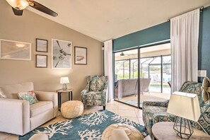 Living Room | Free WiFi