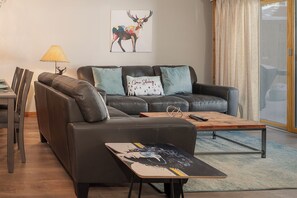 SWP Silverado C101 living room
