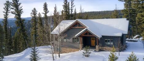 Lone Mountain Lodge, Exterior, 3