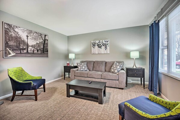 Jenison Vacation Rental | 2BR | 1BA | 800 Sq Ft | 2 Steps Required