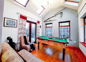 Spacious living room with Pool Table Knockmanagh Holiday Home